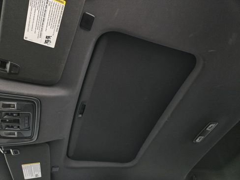 Used 2019 Chevrolet Silverado 1500 High Country AWD/4WD image 27