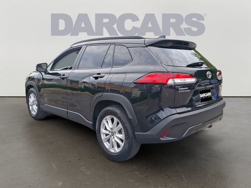 Used 2024 Toyota Corolla Cross LE w/ Moonroof Package AWD/4WD image 4