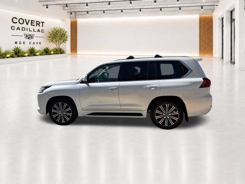 Used 2019 Lexus LX 570 4WD w/ Luxury Package image 9