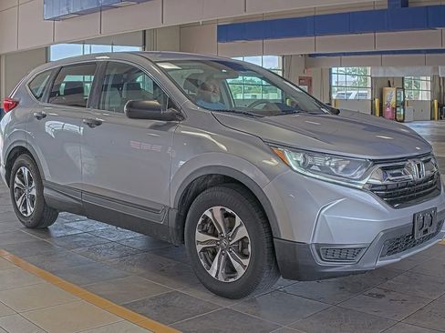 Used 2017 Honda CR-V LX image 4