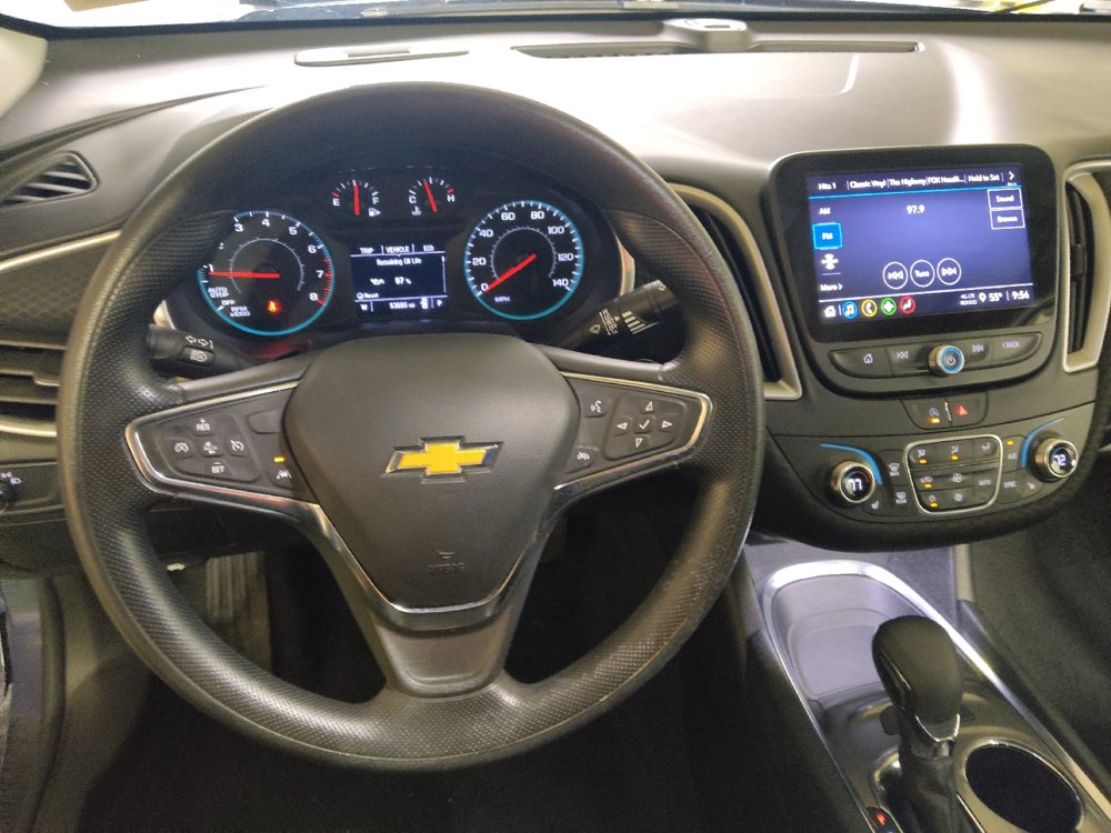 Used 2025 Chevrolet Malibu LT FWD image 22