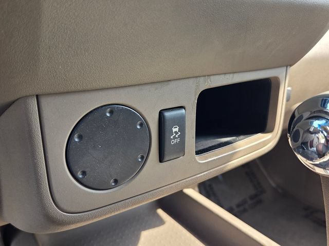 Used 2016 Nissan Frontier SV RWD image 24