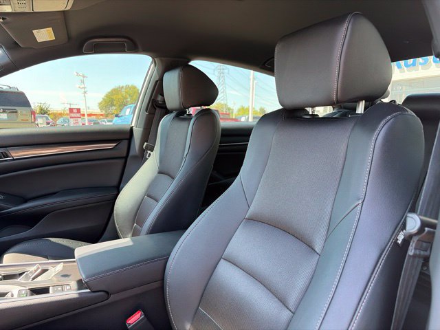 Used 2019 Honda Accord Sport image 11