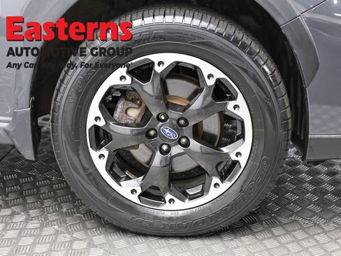 Used 2021 Subaru Crosstrek 2.0i Premium w/ Moonroof Package image 33