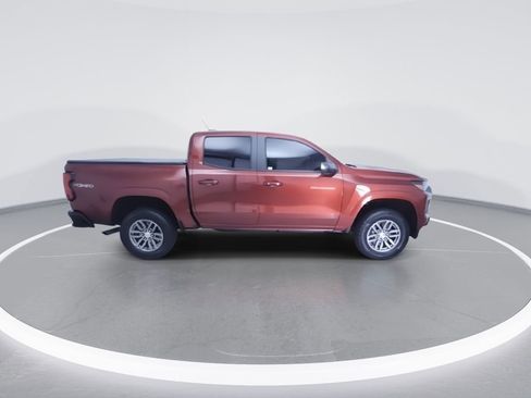 Used 2023 Chevrolet Colorado LT w/ LT Convenience Package AWD/4WD image 2
