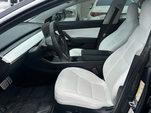 Used 2019 Tesla Model 3 Long Range image 10