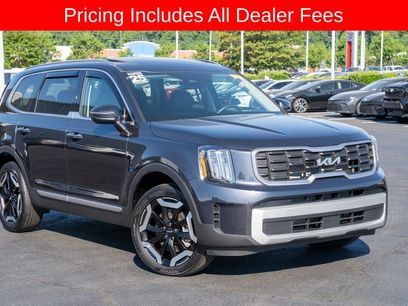 Used 2025 Kia Telluride S