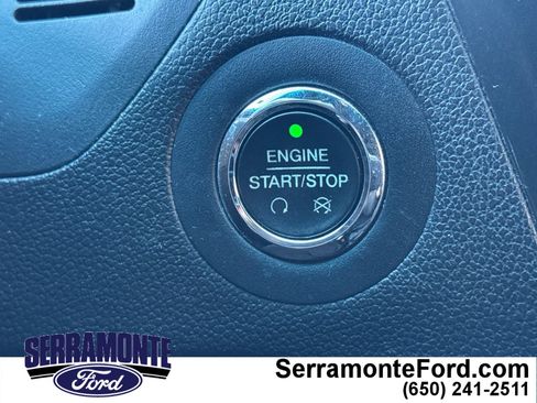 Used 2016 Ford Explorer XLT image 23