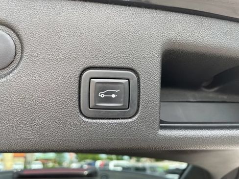 Used 2020 Chevrolet Equinox Premier FWD image 67