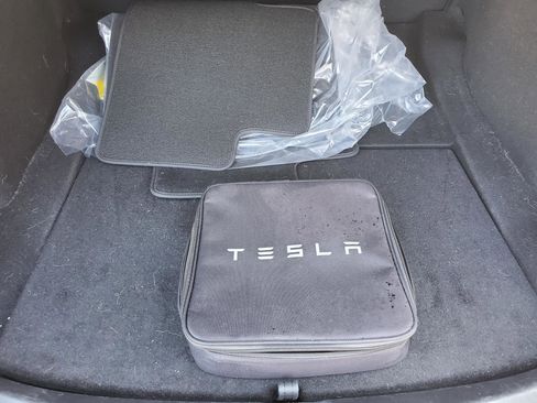 Used 2020 Tesla Model 3 Long Range image 16