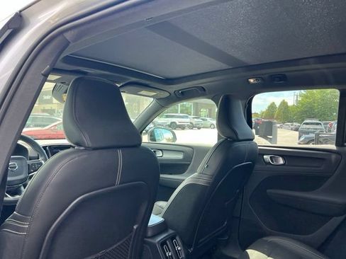 Used 2020 Volvo XC40 T5 R-Design AWD/4WD image 13