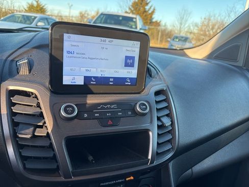 Used 2022 Ford Transit Connect XL image 14