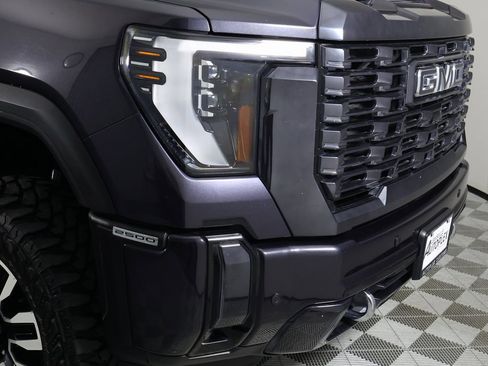 Used 2024 GMC Sierra 2500 Denali Ultimate image 47