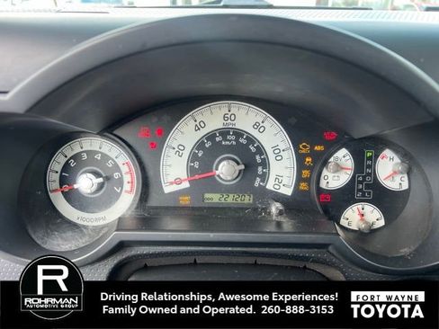 Used 2007 Toyota FJ Cruiser 4WD image 11