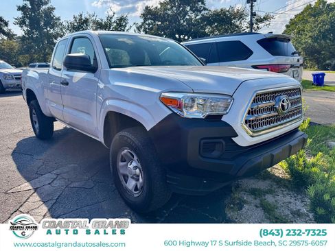 Used 2016 Toyota Tacoma SR RWD image 1