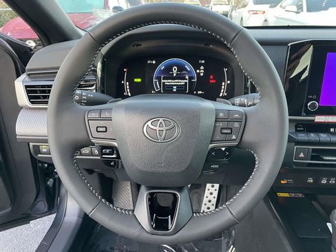 New 2026 Toyota Camry SE image 25