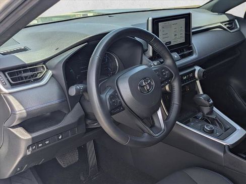 Used 2025 Toyota RAV4 SE w/ Weather Package AWD/4WD image 10