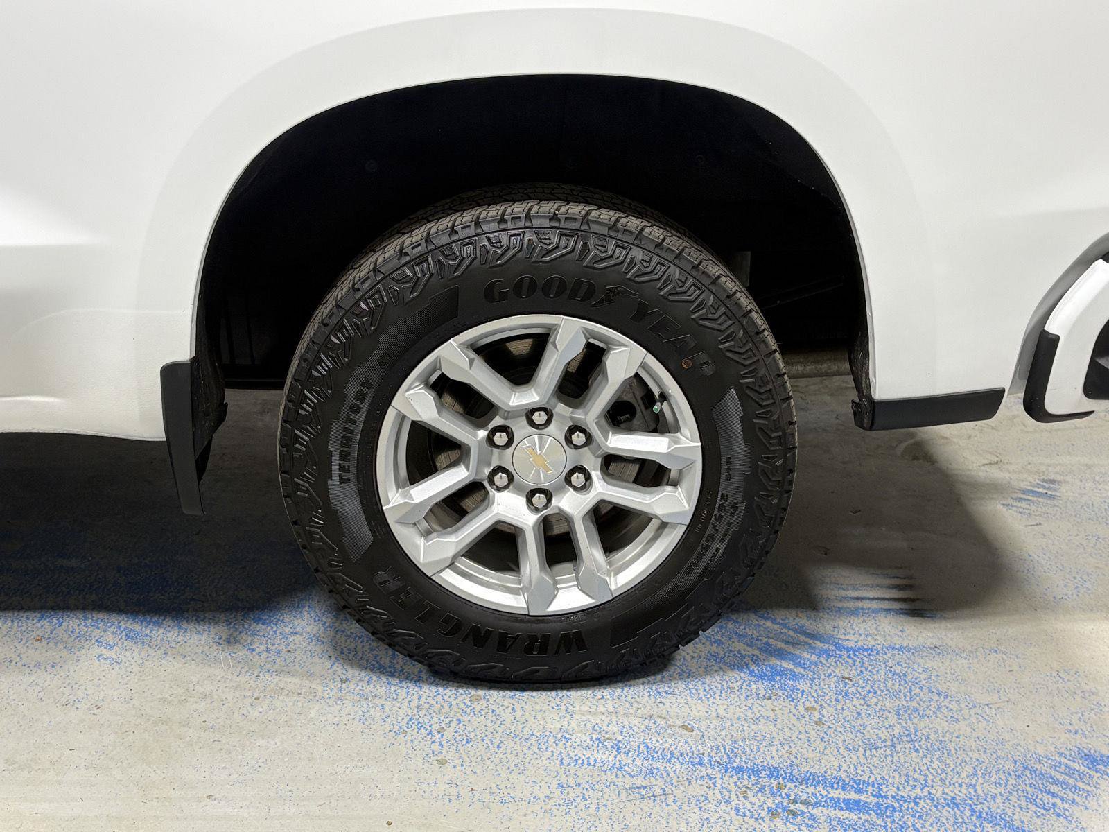 Used 2023 Chevrolet Silverado 1500 RST AWD/4WD image 10