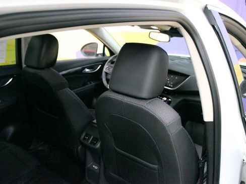 Used 2022 Buick Envision Preferred FWD image 10