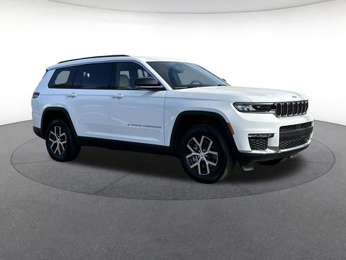 Certified 2025 Jeep Grand Cherokee L Limited AWD/4WD image 8