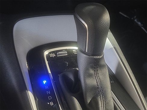 Certified 2025 Toyota Corolla SE image 26