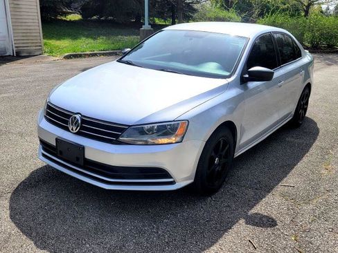 Used 2015 Volkswagen Jetta S image 7