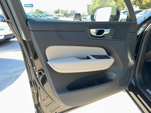 New 2026 Volvo XC60 B5 Core image 10