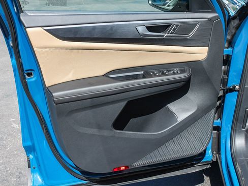 Used 2025 Volkswagen Atlas Cross Sport SE image 21