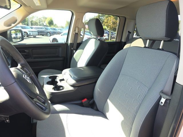 Used 2021 RAM 1500 Tradesman w/ Tradesman SXT Package RWD image 5