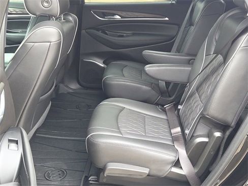 Used 2022 Buick Enclave Avenir w/ Avenir Technology Package image 14