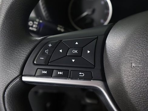 Used 2023 Nissan Sentra SV image 38