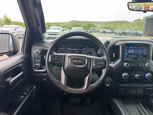 Used 2020 GMC Sierra 1500 AT4 w/ AT4 Premium Package AWD/4WD image 9
