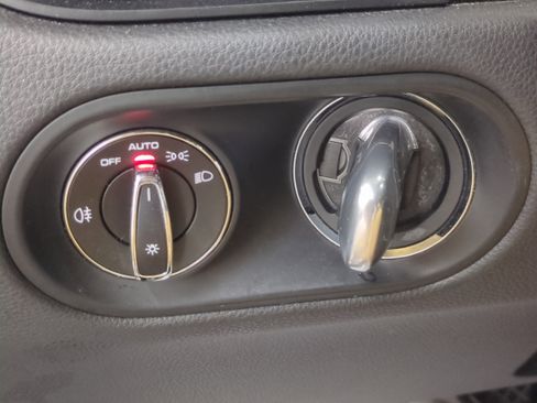 Used 2022 Porsche Macan S image 32