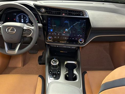 Certified 2025 Lexus RZ 450e image 17