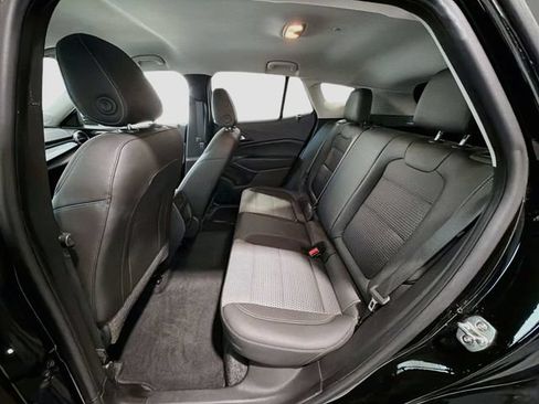 Used 2024 Chevrolet Trax LT w/ Driver Confidence Package FWD image 21