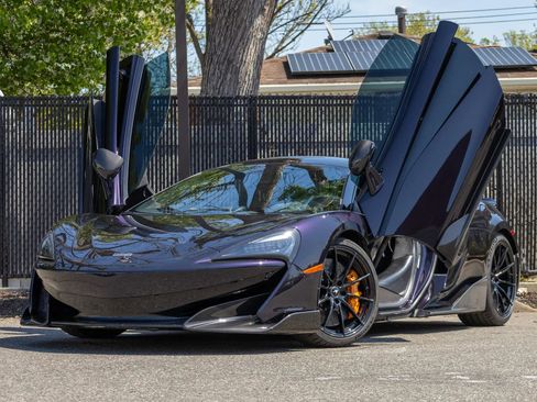 Used 2019 McLaren 600LT RWD image 2