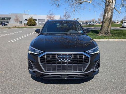 Certified 2025 Audi Q3 2.0T Premium w/ Convenience Package AWD/4WD image 2