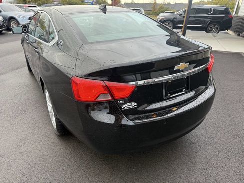 Used 2017 Chevrolet Impala LT w/ Convenience Package image 10