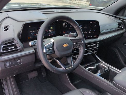 Certified 2026 Chevrolet Traverse LT FWD image 9