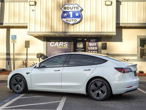 Used 2023 Tesla Model 3 Standard Range RWD image 6