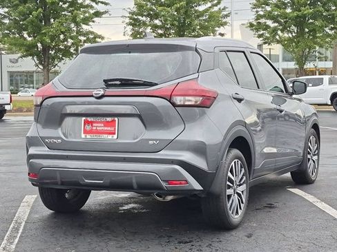 Used 2023 Nissan Kicks SV FWD image 6