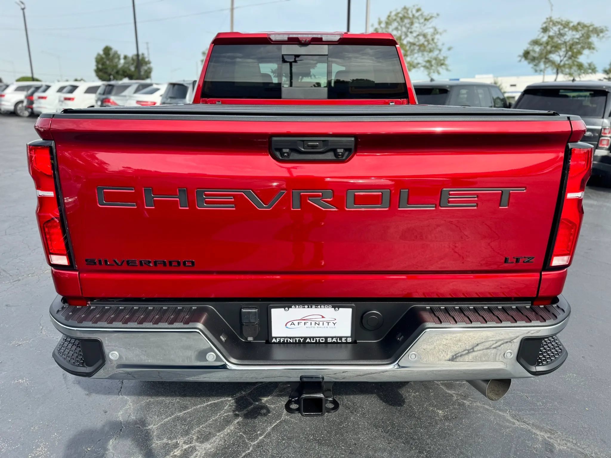 Used 2025 Chevrolet Silverado 3500 LTZ w/ LTZ Plus Package AWD/4WD image 4
