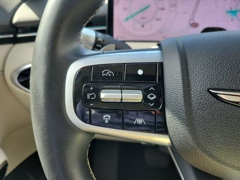 Certified 2026 Genesis GV70 2.5T AWD/4WD image 19