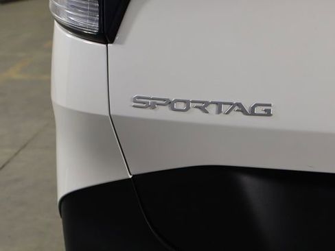 Used 2023 Kia Sportage LX FWD image 39