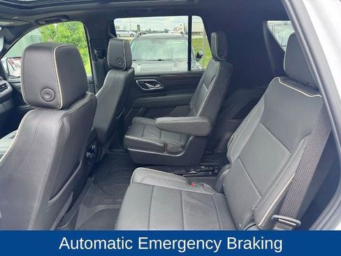 Used 2024 Chevrolet Tahoe Premier RWD image 19