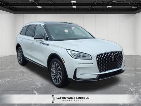 Used 2024 Lincoln Corsair Reserve w/ Equipment Group 201A AWD/4WD image 3