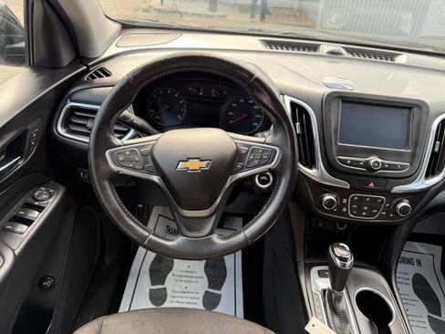 Used 2018 Chevrolet Equinox LT AWD/4WD image 14