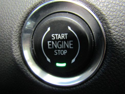 Used 2025 GMC Acadia Elevation FWD image 33