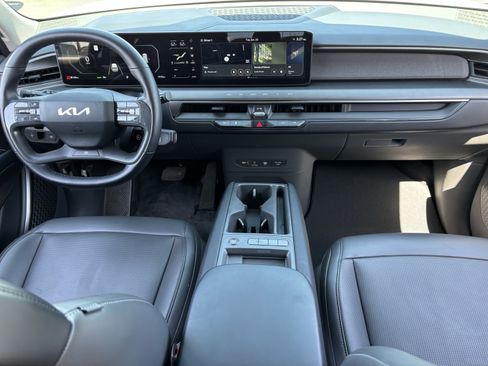 Certified 2026 Kia EV9 Light RWD image 13