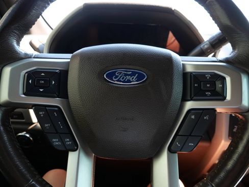 Used 2021 Ford F350 King Ranch w/ King Ranch Ultimate Package AWD/4WD image 23